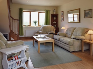 Lounge area | Sunrise, Kings Coughton, near Alcester