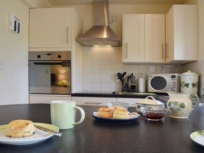 Breakfast Bar | Sunrise, Kings Coughton, near Alcester