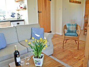 Open plan living/dining room/kitchen | Bramley Cottages - Blenheim Cottage, Rye Foreign, Rye