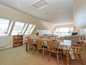 Open plan living/dining room/kitchen | Puddle Inn Duck, Horning, nr. Norwich
