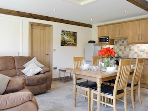 Convenient open-plan living space | The Cartshed - Thistle Hill Farm Cottages, Knaresborough