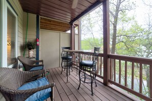 Entry Level Porch