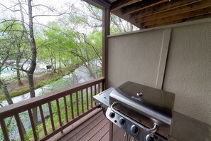 Entry Level Porch