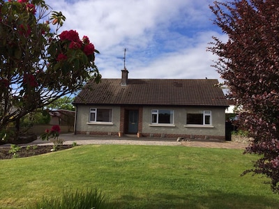 Cosy and stylish home, convenient location for exploring Fermanagh Lakelands