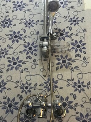 Hand-held showerhead