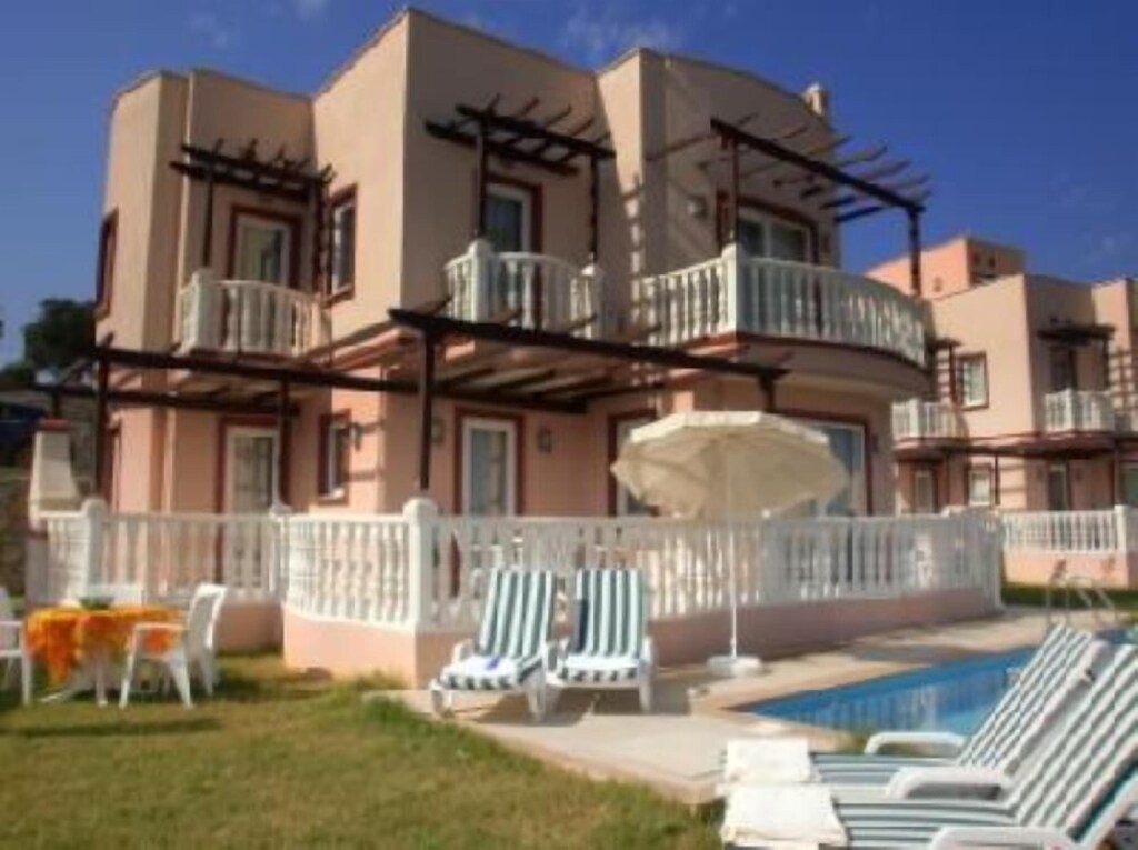 Luxury Villa With Private Pool Located At The 5 Holiday Resort Lakeside Garden Bogazici