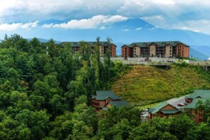 WestGate cabins at top of mountain