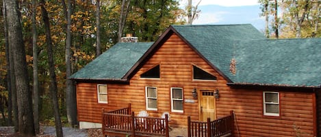 Welcome to the Bears Den Cabin - life is good!