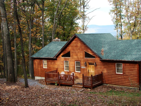 Welcome to the Bears Den Cabin - life is good!