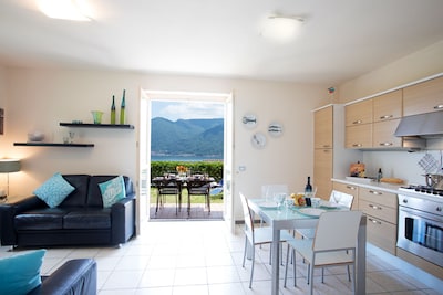 Apartment In Residence Sala Comacina, Lake Como With Pool