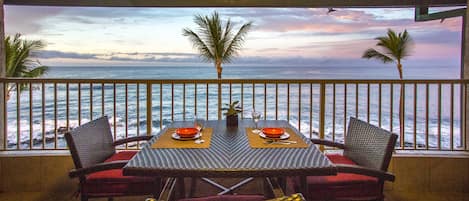 Oceanfront meals.