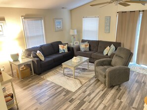 Living Room / New floors 