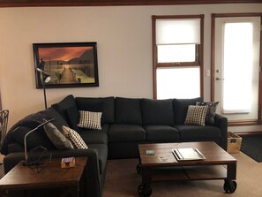 Queen Size Pullout Sectional Sofa 