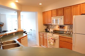 Fully equipped kitchen