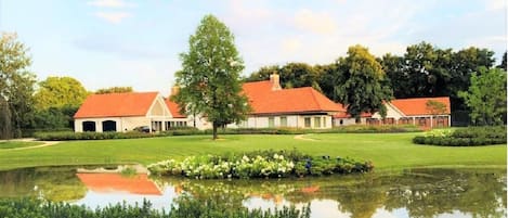 A view of Villa Kempen-Broek as seen from your private picknick pond. 