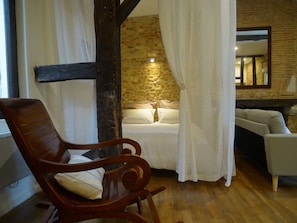 2nd bedroom in "1 double bed" configuration