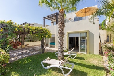 Hermosa Villa con Vista al mar en Tranquila Comunidad Cerrada