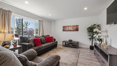 Cozy Modern House In Citrus Heights Citrus Heights