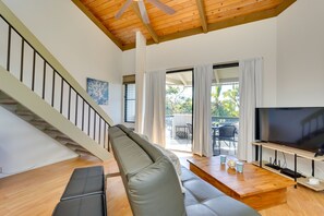 Living Room | Smart TV | Sleeper Sofa | Desk Workspace
