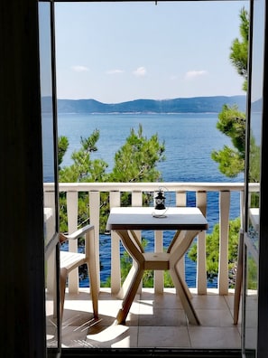 Balcony with a sea view