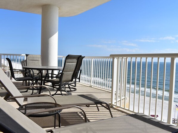 Large Corner Balcony