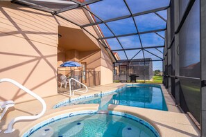 private pool/lanai