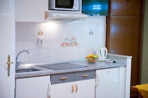 SA2(2+1): kitchen
