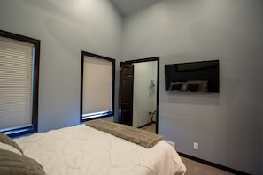Master Bedroom -main level