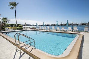 Bayside Heated Pool with Bay views