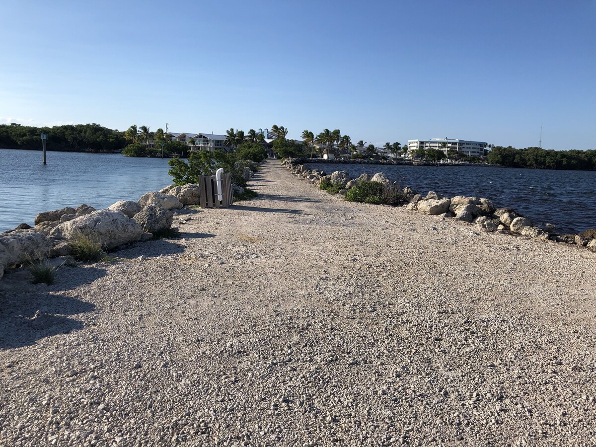 JUL-AUG Deals! Prime OCEANFRONT 1300 sf LUXURY Condo w/ All Amenities of Home!!