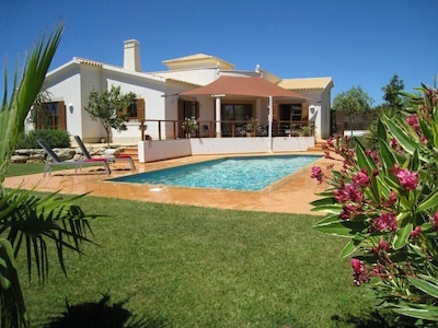 124/AL     Luxury child friendly villa with private pool in eco-friendly resort