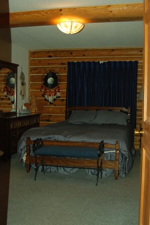 Mainfloor Bedroom