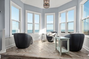 SP2B: Just Beachy | Top Level Living Area