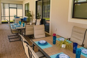 Outdoor dining