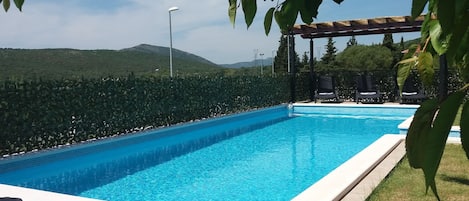 Piscina casa vacanze