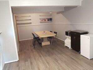 Private dining/kitchen area entire suite is private with a private entrance.