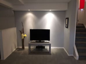 Private Living room area with smart TV and Wireless Wifi internet