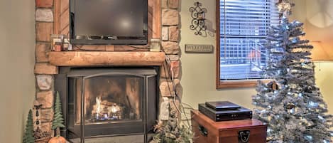 Angel Fire Vacation Rental | 2BR | 2BA | 750 Sq Ft | Step-Free Entry