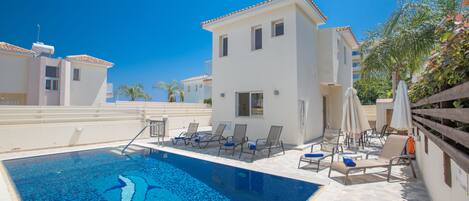 Villa PV5, Beautiful 3BDR Protaras Villa with Private Pool, Close to the centre