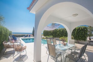 Shaded Dining Area