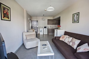 Ayia Napa Holiday Apartment SO8
