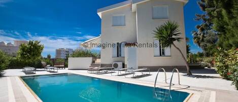 Ayia Napa Holiday Villa MR4