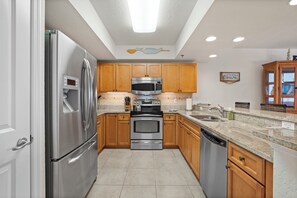 Fully Applianced Kitchen