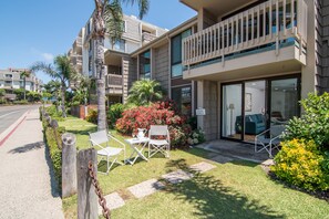 Closer to the beach but not too close. You’ll benefit from an ocean view without the crowds, and be happy to soak in as much sun and fresh sea air as possible.