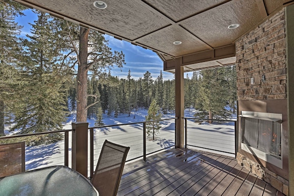 Lead Vacation Rental | 5BR | 3BA | 2,632 Sq Ft | Stairs Required