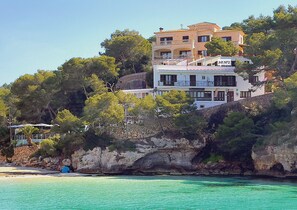Holiday rentals in Cala Santanyí , Spain