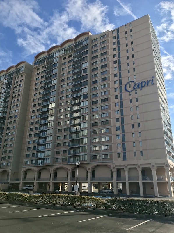 Capri Condo on the ocean for up to 6 people