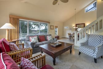 Regency Villas 3BD +Loft, 3BA,sleeps 8-10, A/C, 5 min walk to beach, 5 star !!!