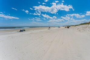 Hilton Head beaches frequently listed in the top 25 best in US.