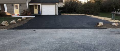 Driveway installed in Nov 2018. More than 4 cars can park w/out blocking road 